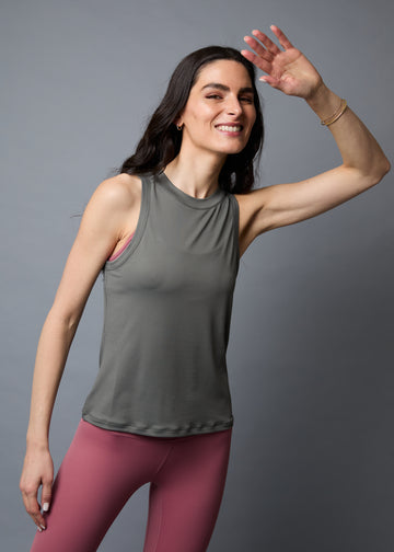 Polera Pakhet Fog SoftTouch™