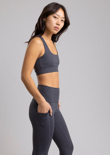 Legging Dora Steel Smoke con Bolsillos Laterales FlexCore™