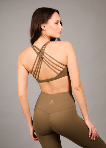 Peto Danu II Warm Taupe - Soporte Medio CompressFit™