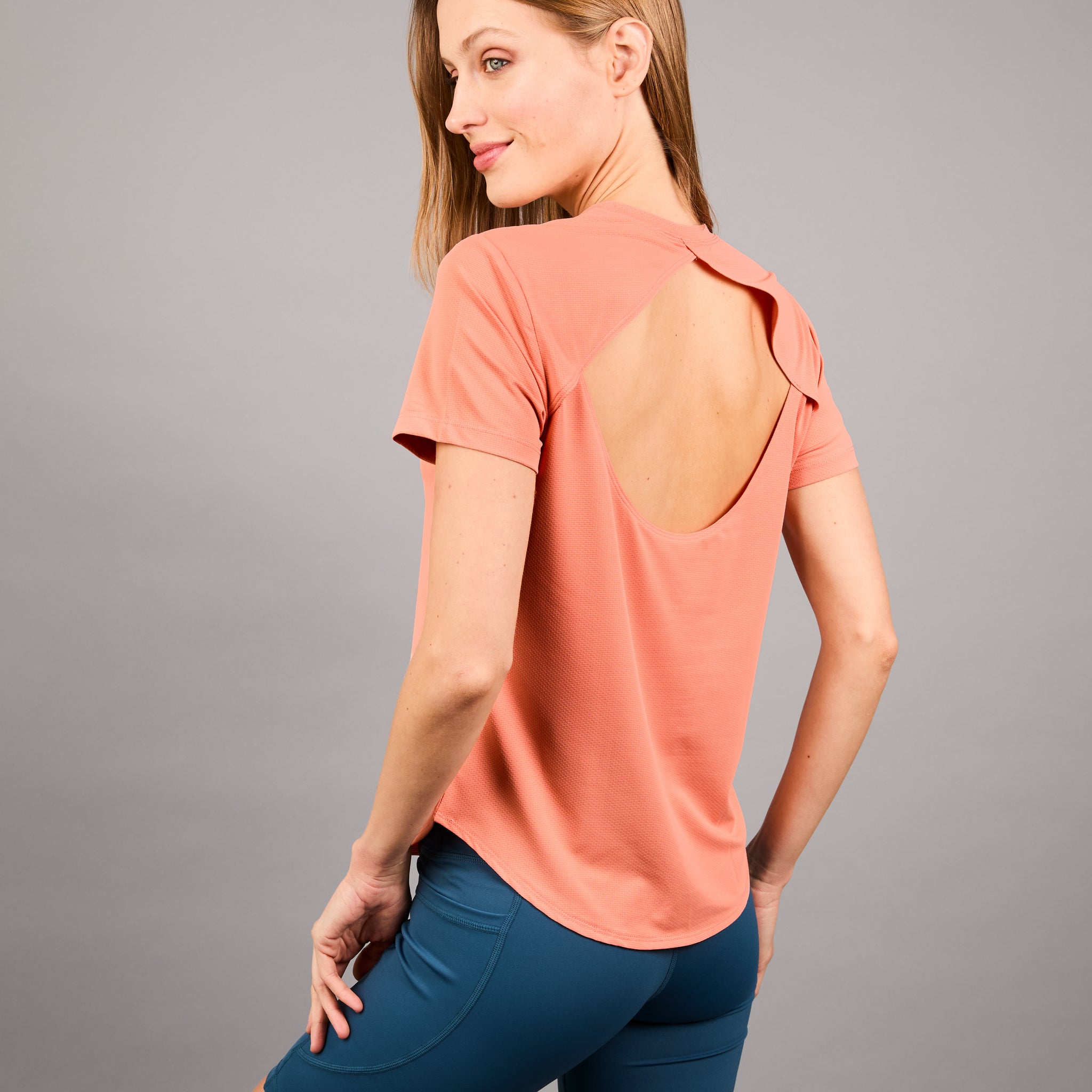 Polera Transpirable Manga Corta Ceres Coral